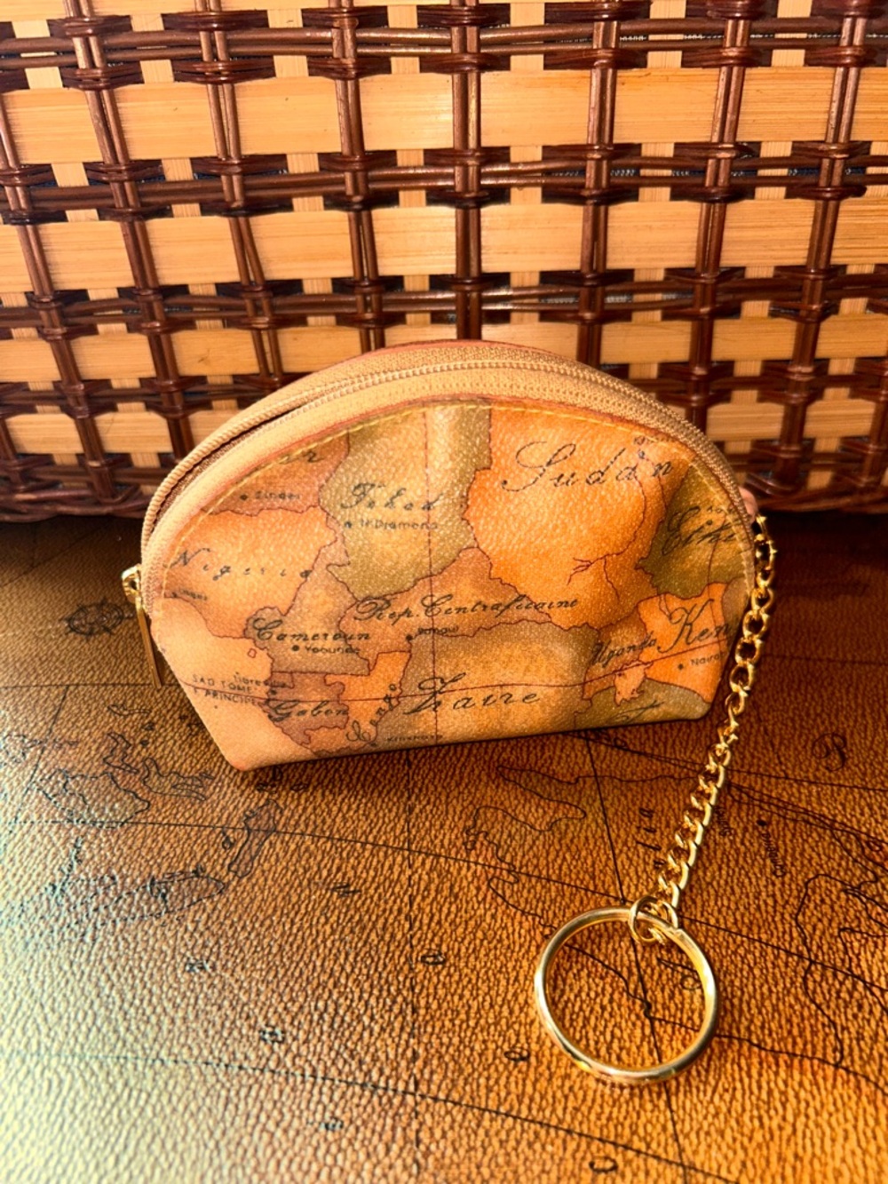 Vintage Alviero Martini Small Coin Pouch Geo Classic